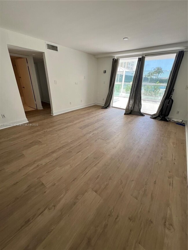 Photo - 770 Claughton Island Dr Unit 406