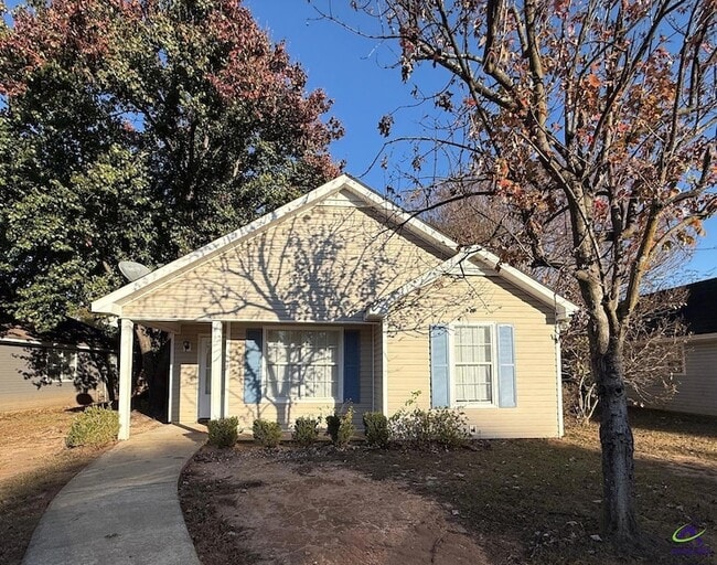 Building Photo - 126 Kensington Cir