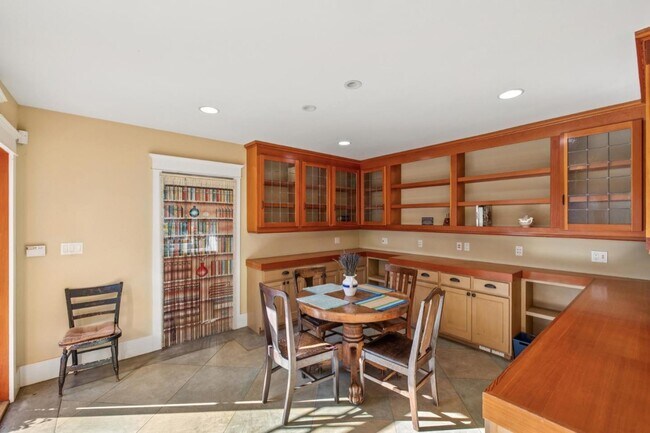 Photo - 1325 Cowper St