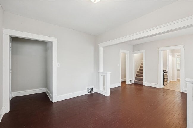 Photo - 2302 Saratoga Ave