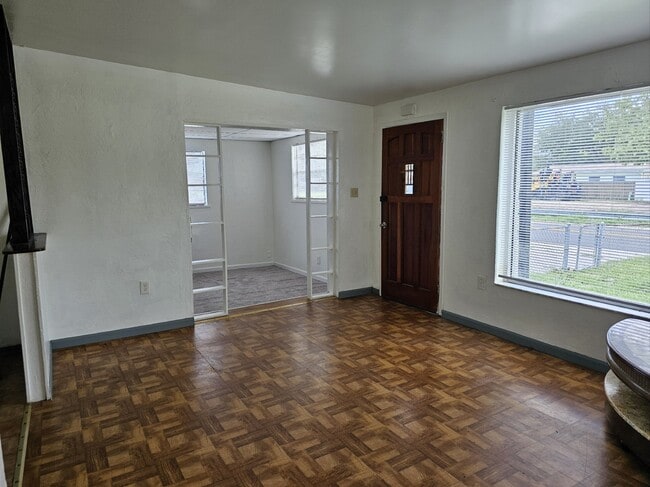 Photo - 8538 94th Ave