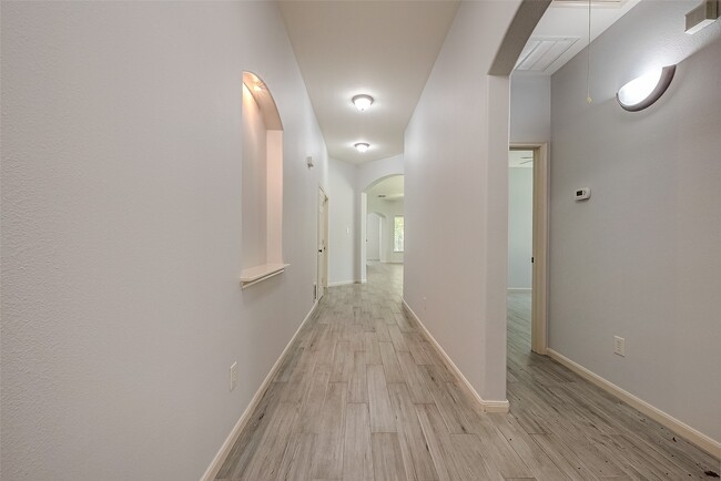 Photo - 18302 N Elizabeth Shore Loop