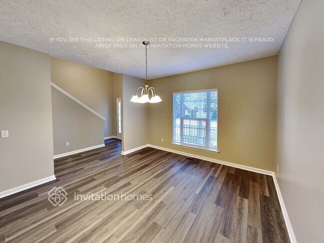 Photo - 6975 Calderwood Dr