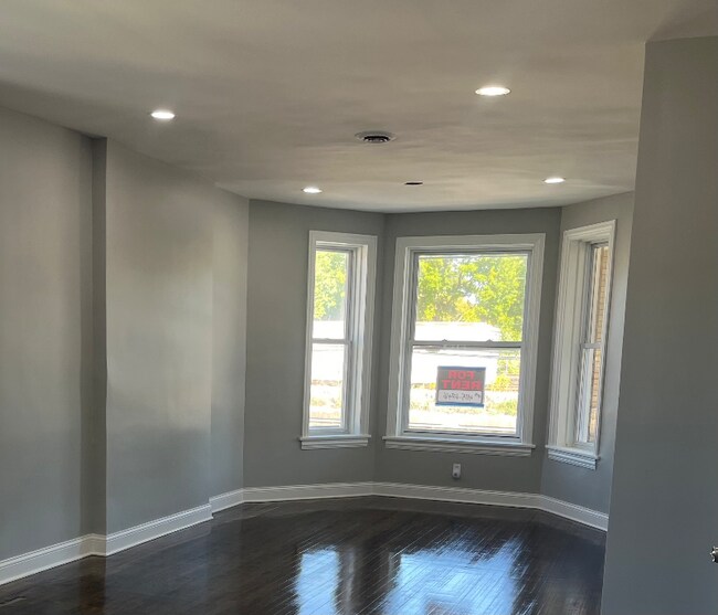 Photo - 5921 W Corcoran Pl Unidad 1