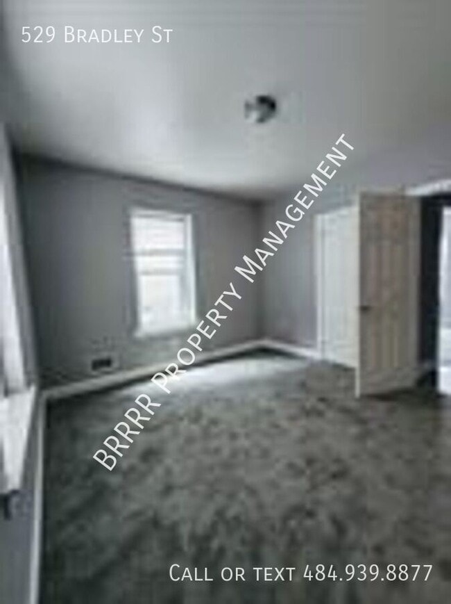 Photo - 529 Bradley St