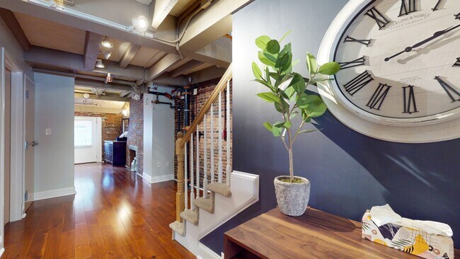 15 Union St Unit 3