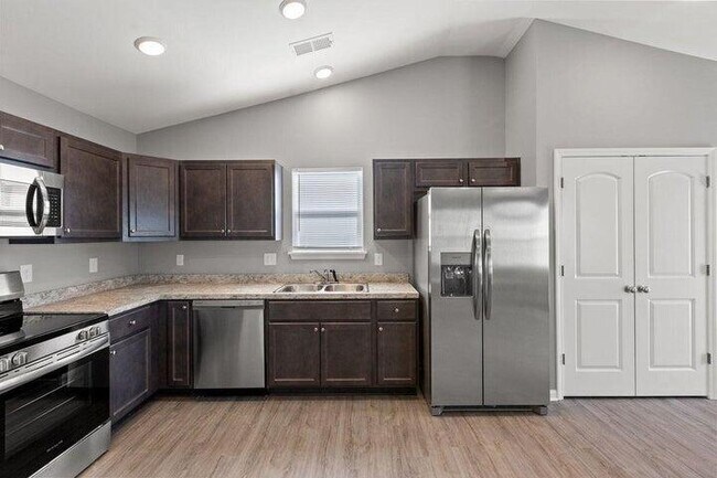 Photo - 221 Parker Pl