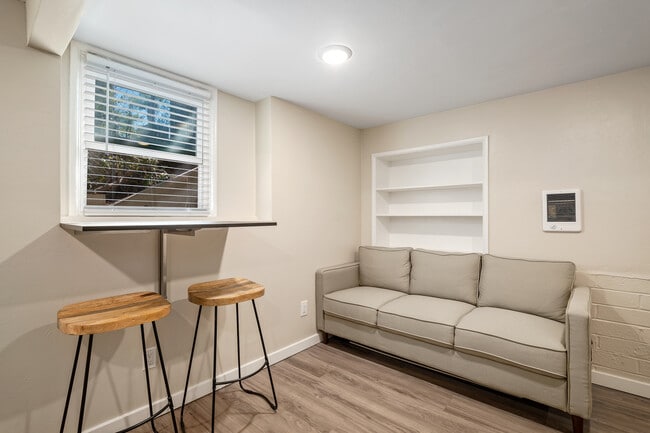 Photo - 3295 McKinley St