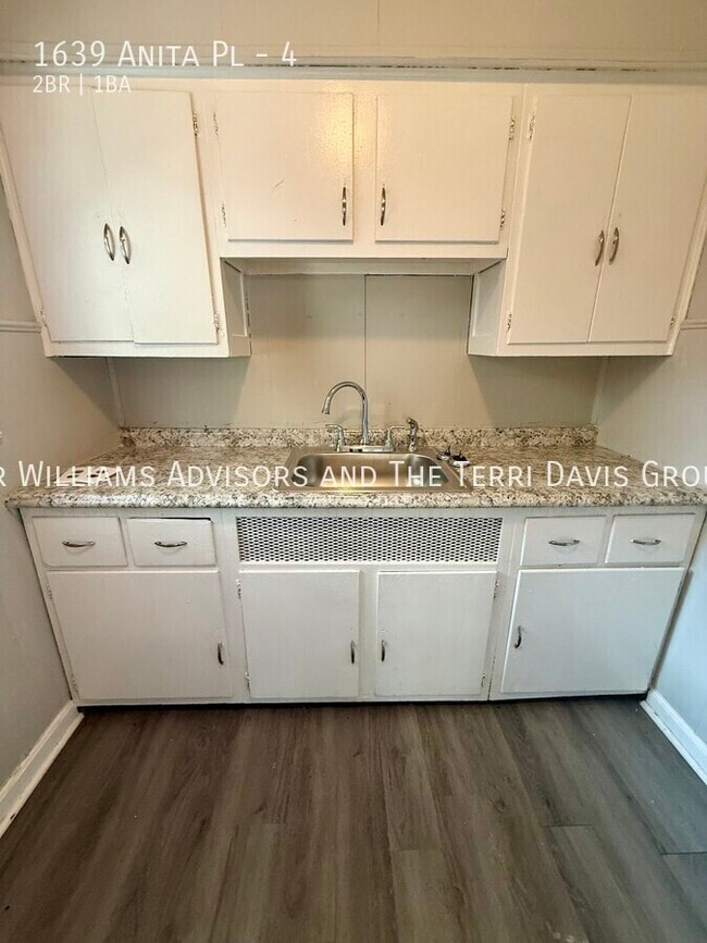 Photo - 1639 Anita Pl Unit 4
