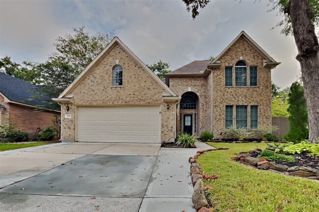 Building Photo - 1731 Red Oak Terrace Rental