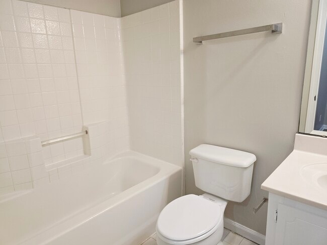 Photo - 200 E Mell St