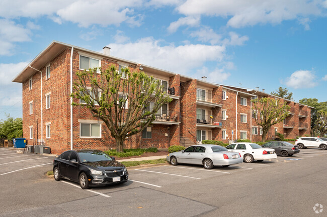 Building Photo - Spanish Village Apartments