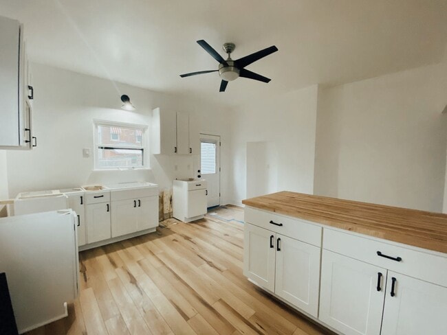 Photo - NEWLY RENOVATED 2 BEDROOM IN THE HEART OF BLOOMFIELD!