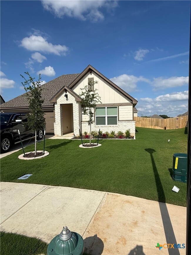 Building Photo - 146 Ellenora Dr