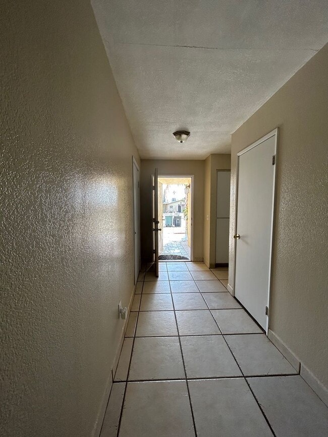 Photo - Beautiful 3 bedroom home available in Heber