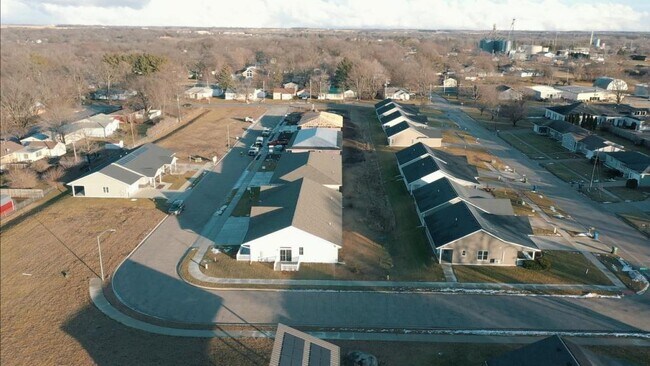 Photo - 808 Parkside Ln