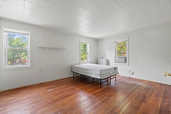 Photo - 4708 Norwich Rd