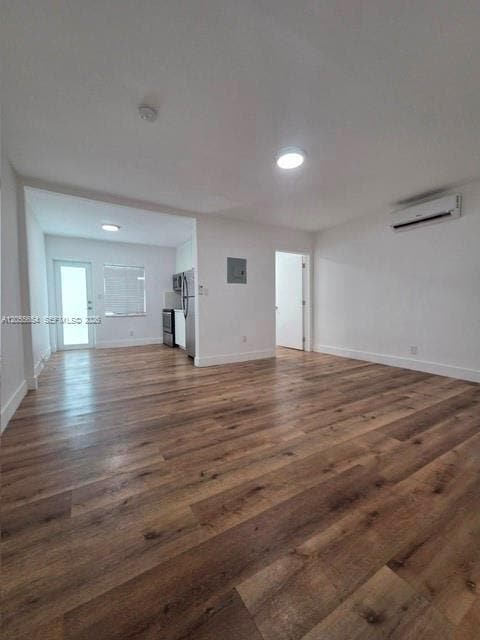 Photo - 1650 SW 3rd St Unit 3
