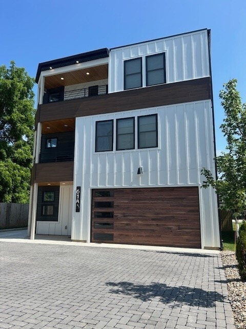 Building Photo - 618 Southgate Ave Unit 618 B