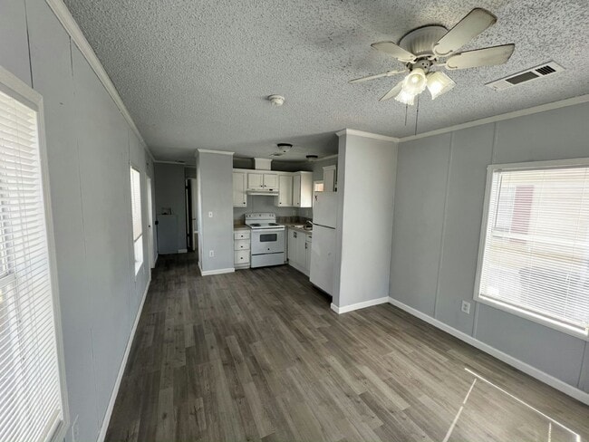 Photo - 2228 Chicago Cubs St