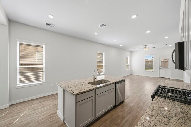 Photo - 21106 Armstrong County Dr