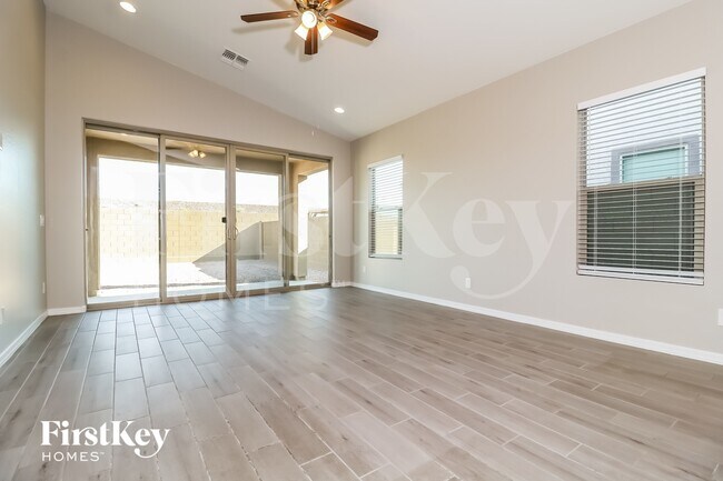 Photo - 19640 W Woodlands Ave