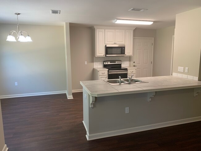 Photo - 1491 Ravier Ln