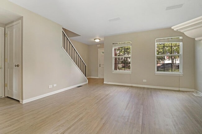 Photo - 407 Ballard Dr