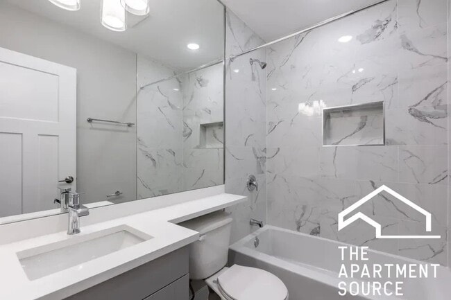 Photo - 432 W Belden Ave Unit 432 West Belden Ave