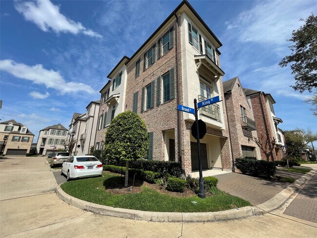 Photo - 15622 Broad St