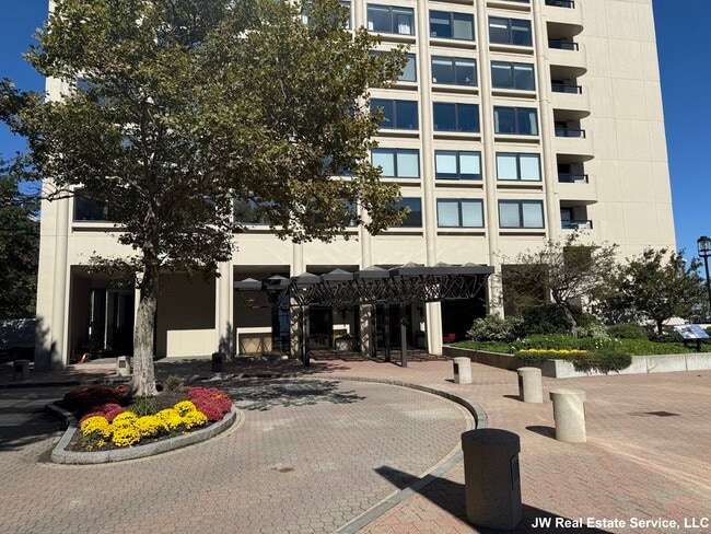 Photo - 85 E India Row Unit 3B