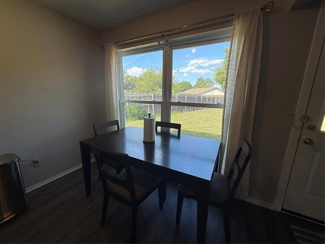 Photo - 1040 Meadowview Dr