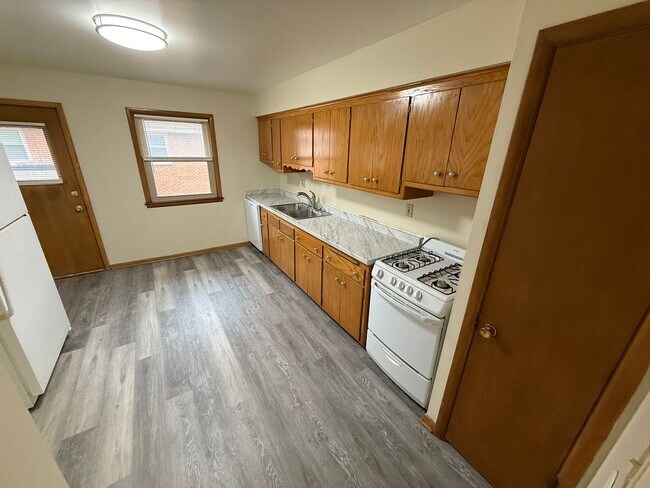 Photo - 5295 N Mohawk Ave Unit 3