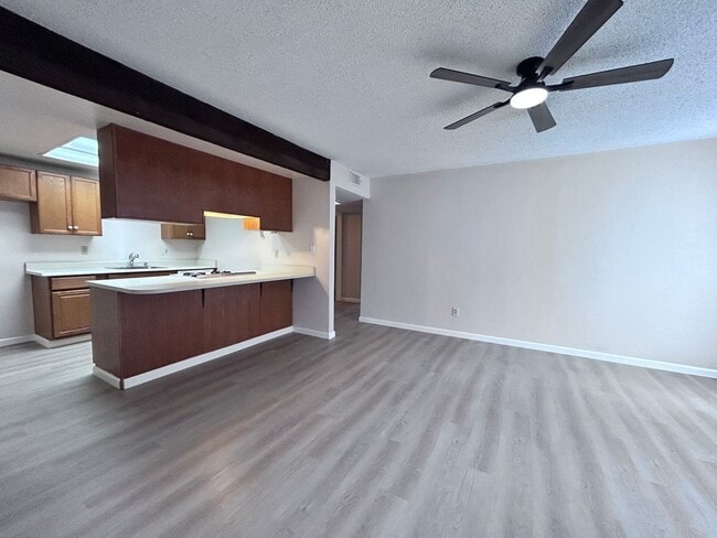 Photo - 5712-5714 Manzanita Avenue Unidad 5712 Manzanita Avenue