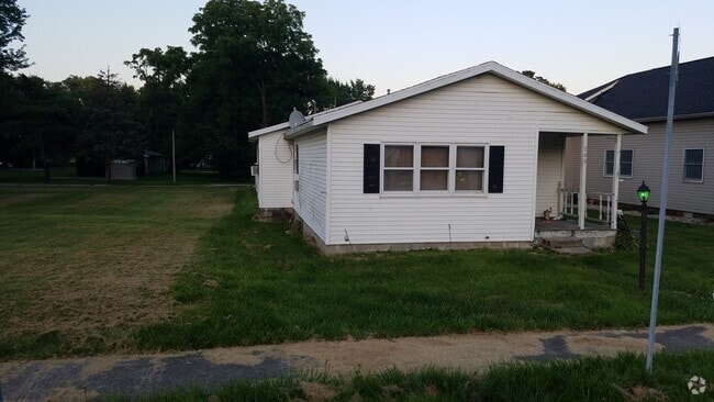 Building Photo - 103 N Vine St Rental