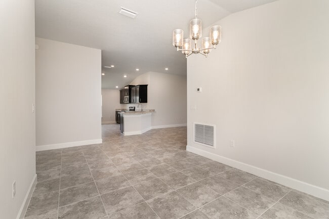 Photo - 1844 Middlebury Dr SE