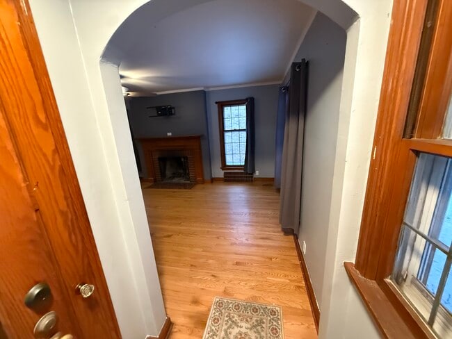 Building Photo - 1720 S 59th St