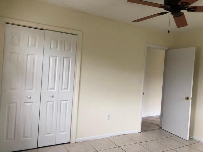 Photo - 1536 Barbarie Ln Unit 2 bedrooms 1 bathroom
