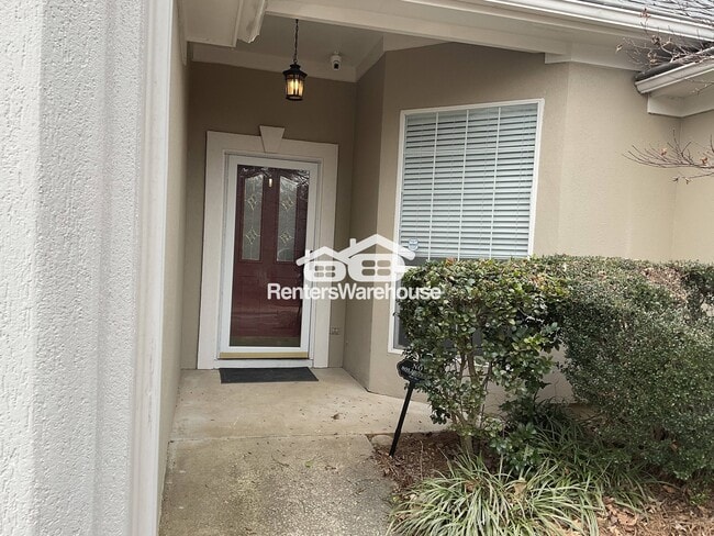 Photo - 215 Blue Spruce Cir