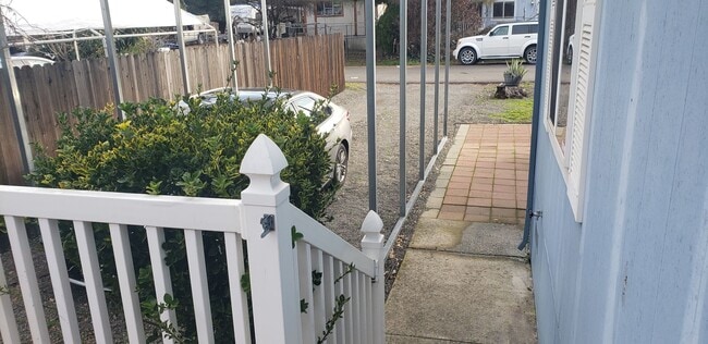 Photo - 315113thstreet.is4lease.com