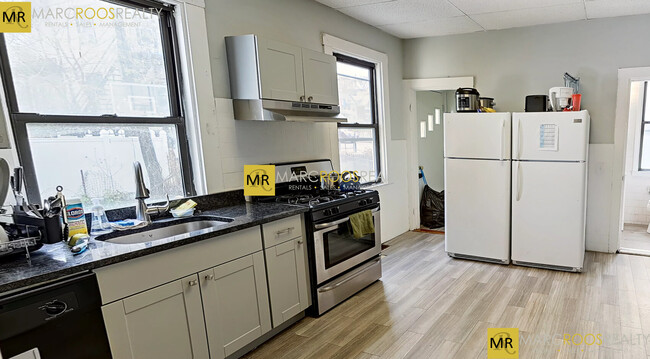 Photo - 10 Saunders St Rental