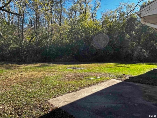 Photo - 1107 Eisenhower Dr