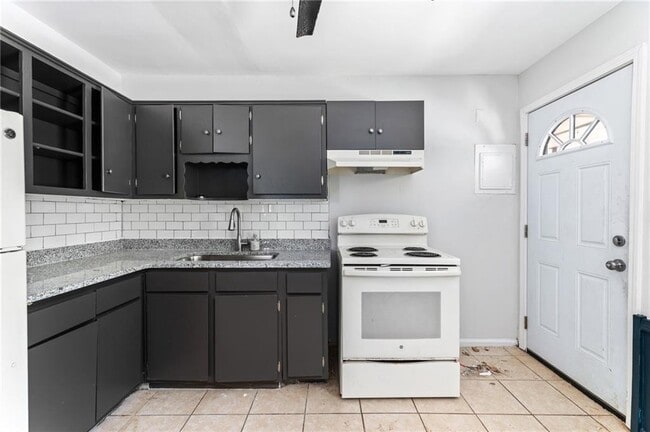 Photo - 2536 McAfee Rd