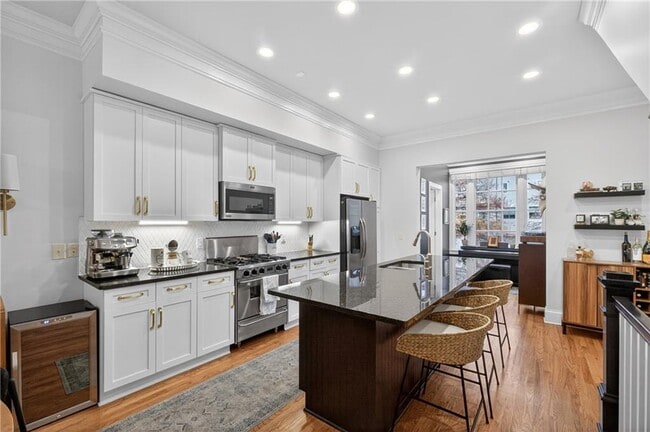 Photo - 428 Bill Kennedy Wy SE