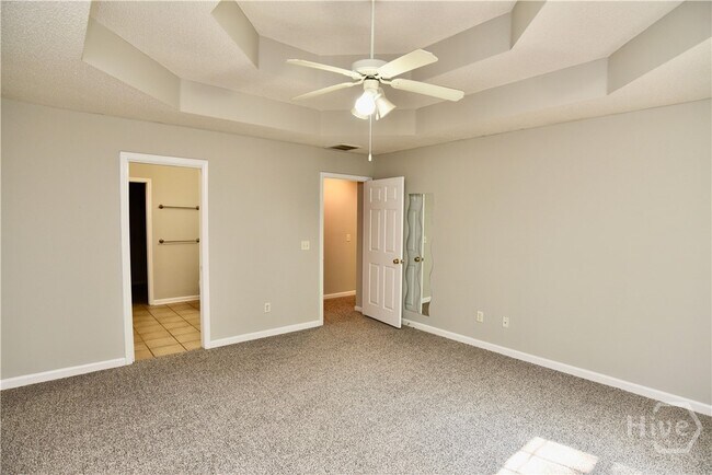 Photo - 121 Laurenburg Dr House