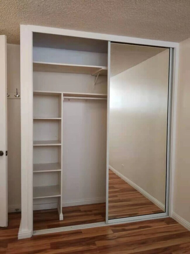 Photo - 620 McCully St Unit 1103