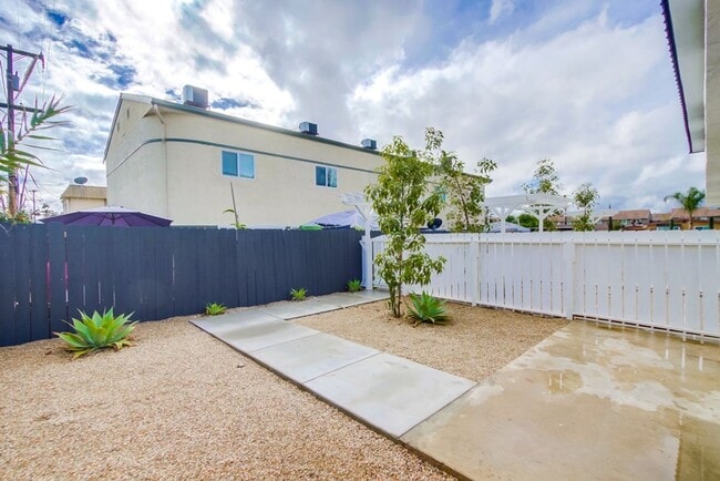 Photo - 660 N Hickory St Unit #D