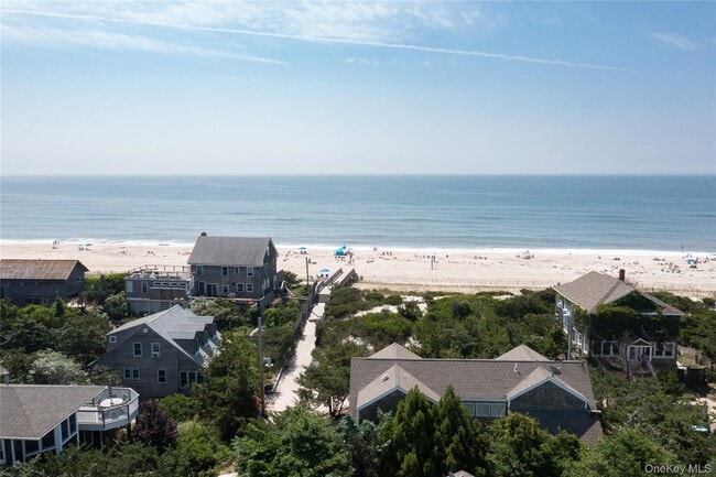 1005 Surf View Walk