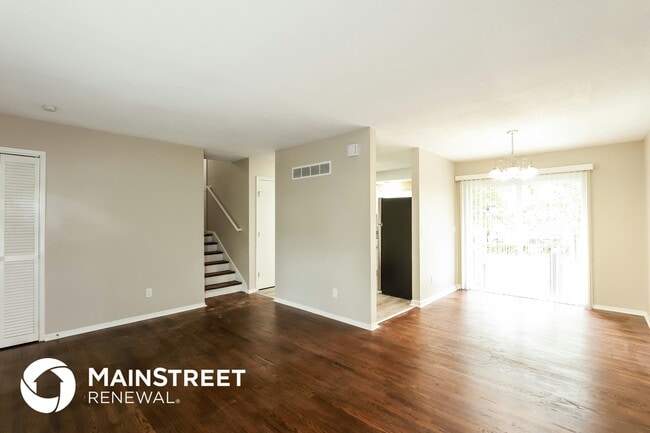 Photo - 5808 N Drury Ave