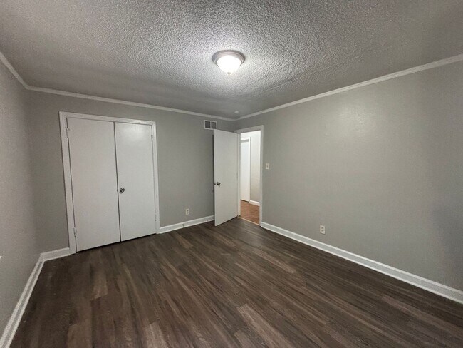 Photo - 3159 St Charles Dr